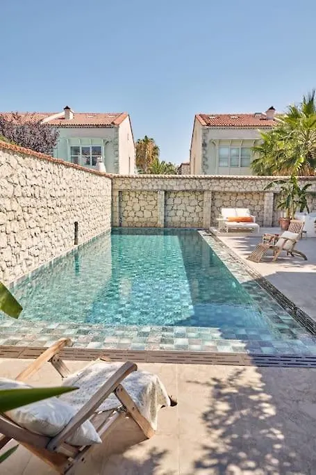 Luxurious Villa With Pool In The Center Of Alacati Cesme Turkey